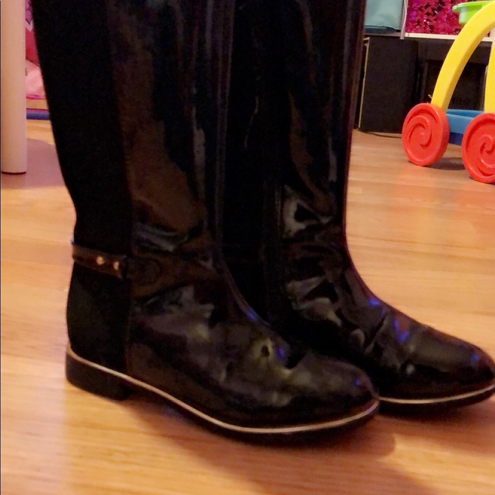 Girls boots